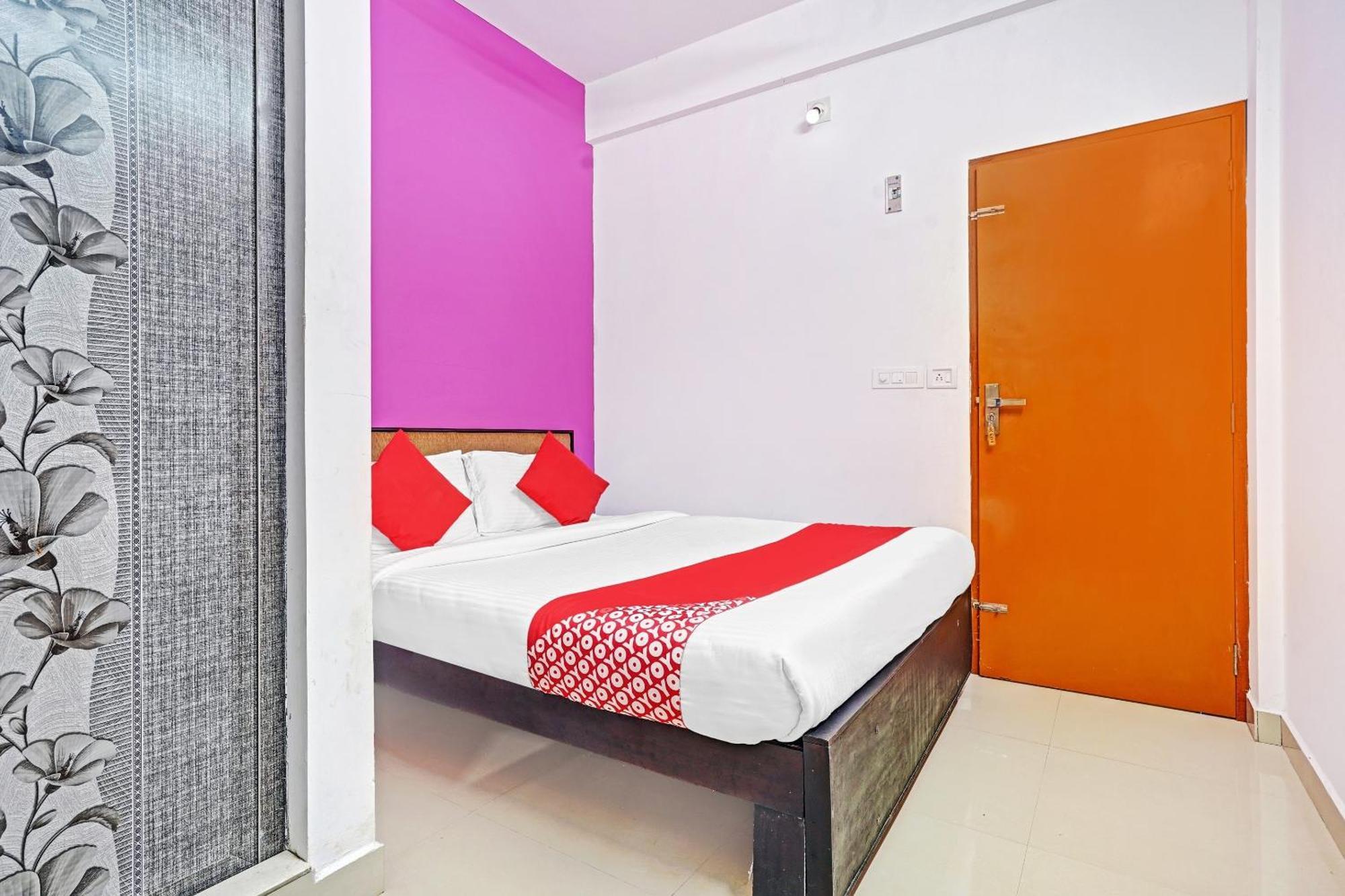 Hotel Thaza Rooms Nedumbassery Exterior photo